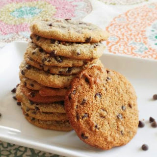 Paleo Chocolate Chip Cookies